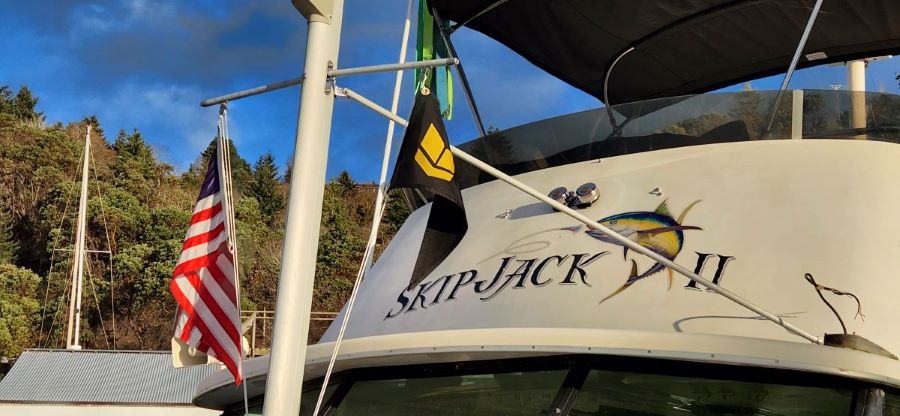 Mainship Burgee